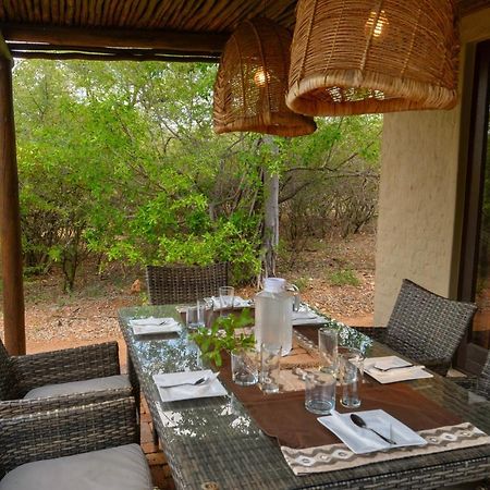 Giraffe Lodge โฮดสปรูท ภายนอก รูปภาพ
