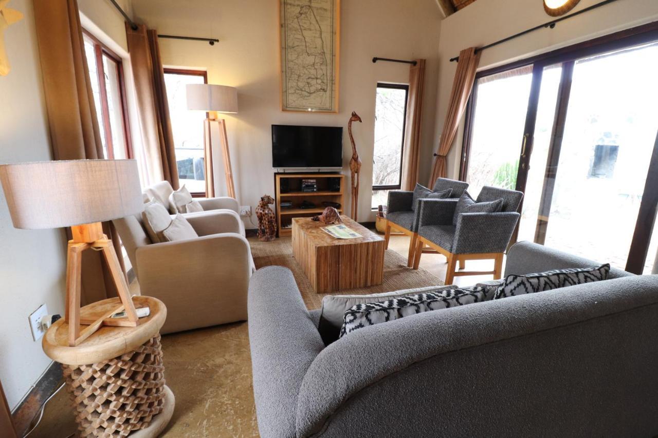 Giraffe Lodge โฮดสปรูท ภายนอก รูปภาพ