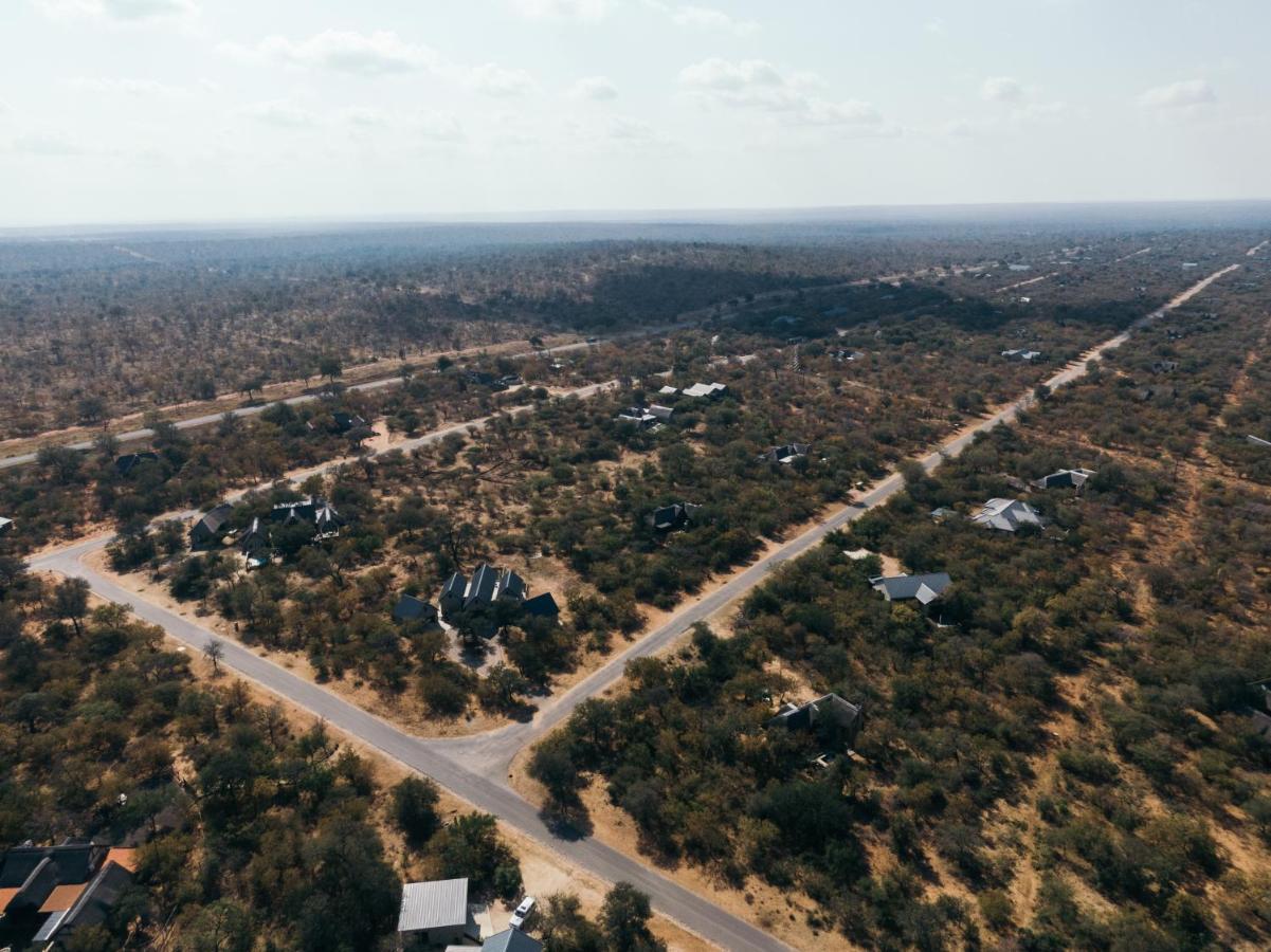 Giraffe Lodge โฮดสปรูท ภายนอก รูปภาพ