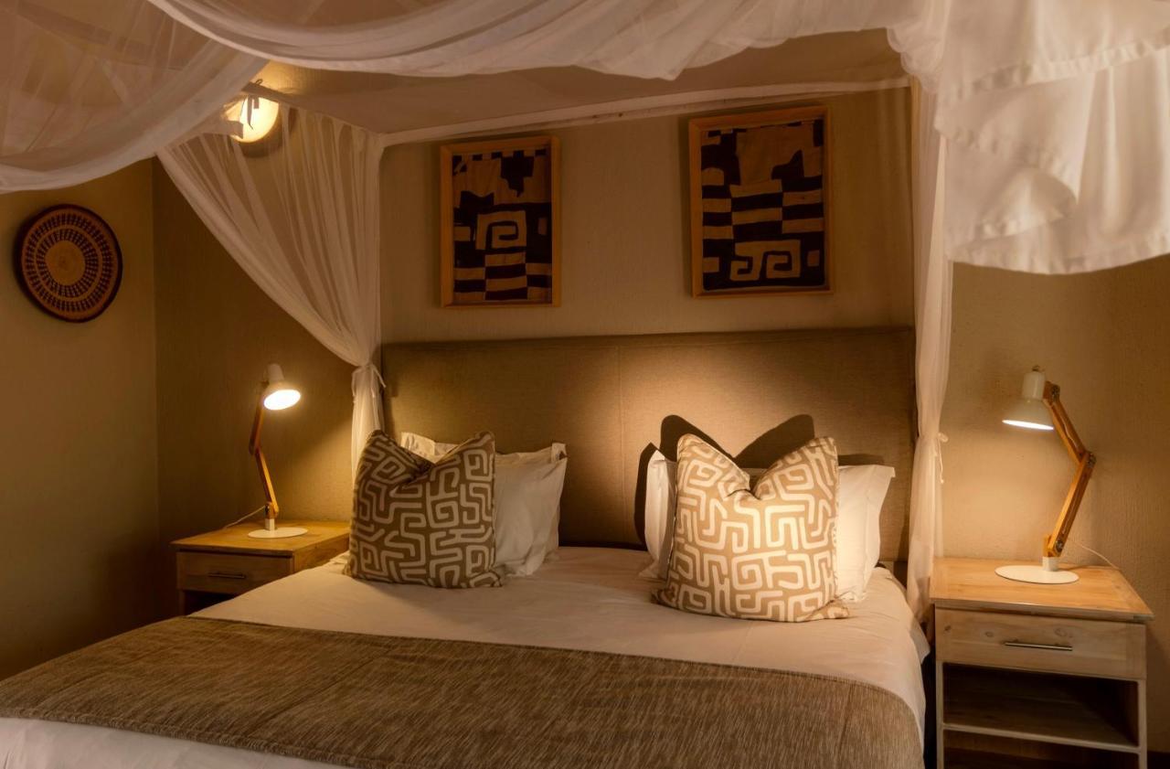 Giraffe Lodge โฮดสปรูท ภายนอก รูปภาพ