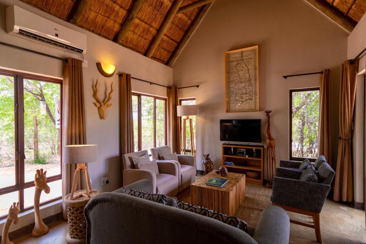 Giraffe Lodge โฮดสปรูท ภายนอก รูปภาพ