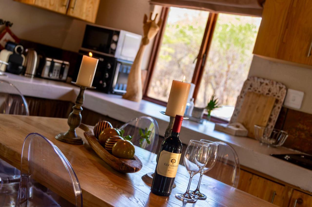 Giraffe Lodge โฮดสปรูท ภายนอก รูปภาพ