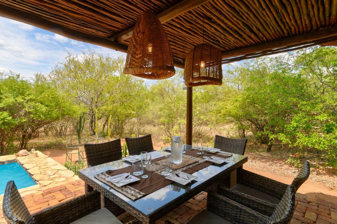 Giraffe Lodge โฮดสปรูท ภายนอก รูปภาพ