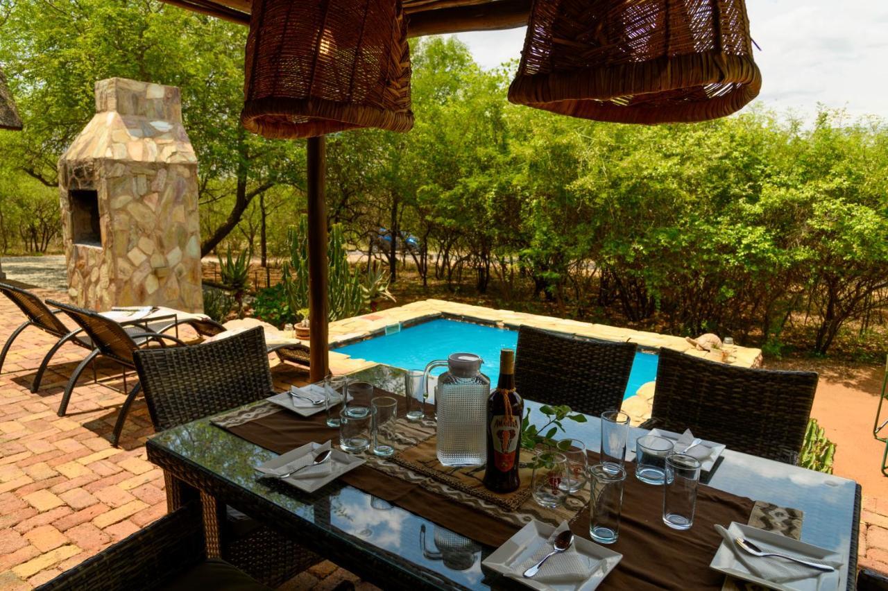 Giraffe Lodge โฮดสปรูท ภายนอก รูปภาพ