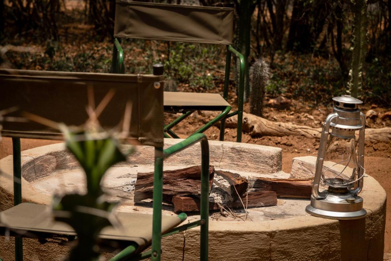 Giraffe Lodge โฮดสปรูท ภายนอก รูปภาพ